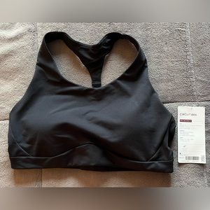 NWT Athleta Circuit bra for A-C cup, size small, for medium impact workouts
